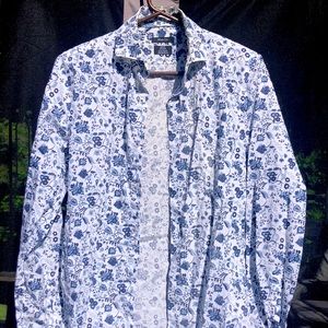 RW&CO blue and white printed long sleeve shirt